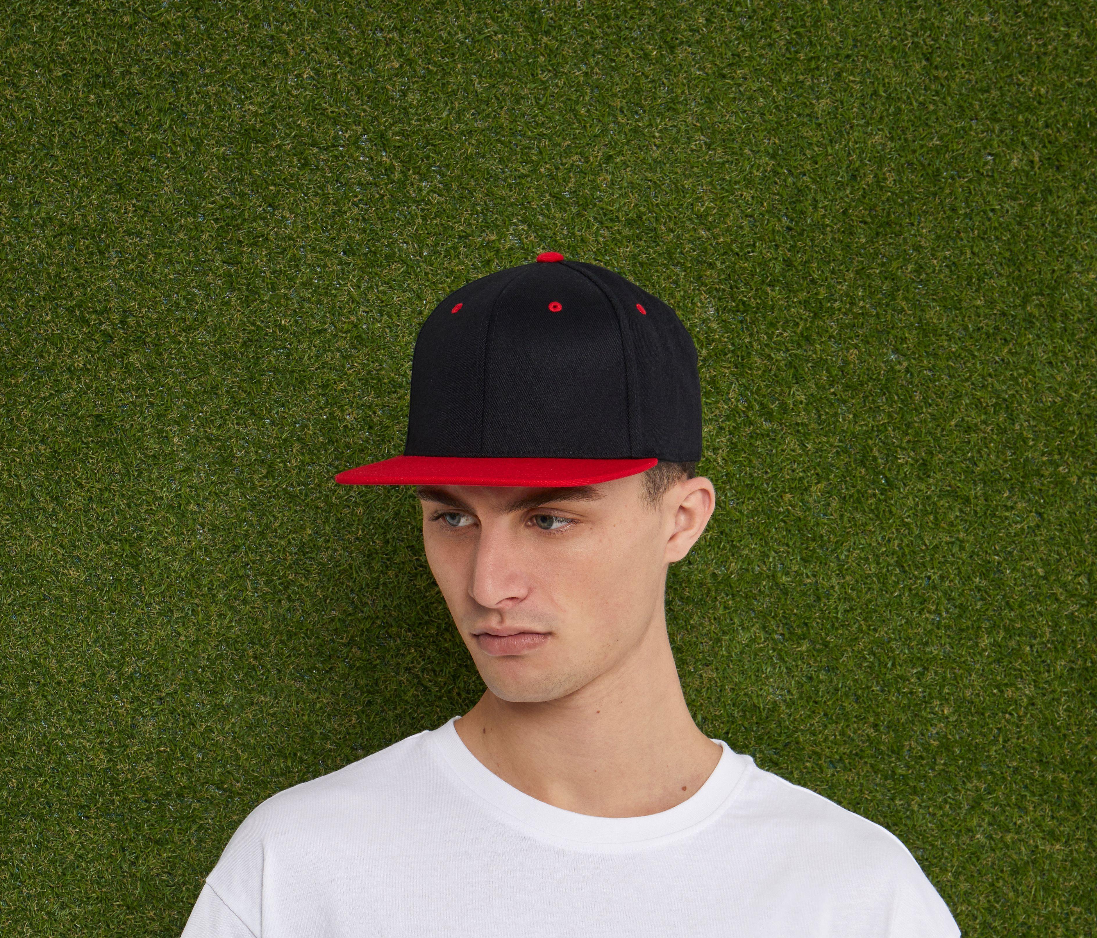 Casquette ajustée à visière plate