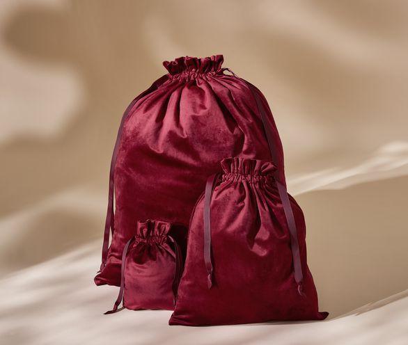 Pochette en velours pour cadeaux