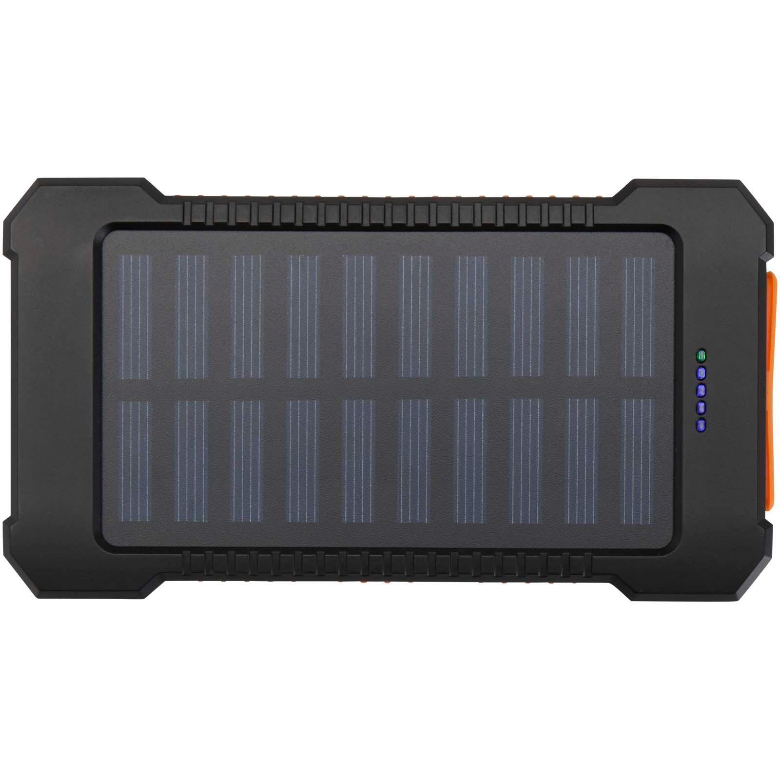 Batterie de secours solaire Altair robuste de 5 000 mAh et 10 W en plastique recyclé avec lampe de poche intégrée