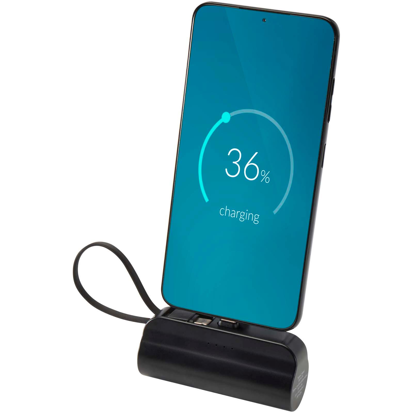Batterie de secours Alnair Type-C de5 000 mAh et 10 W en plastique recyclé avec support de retournement intégré et câble 2 en