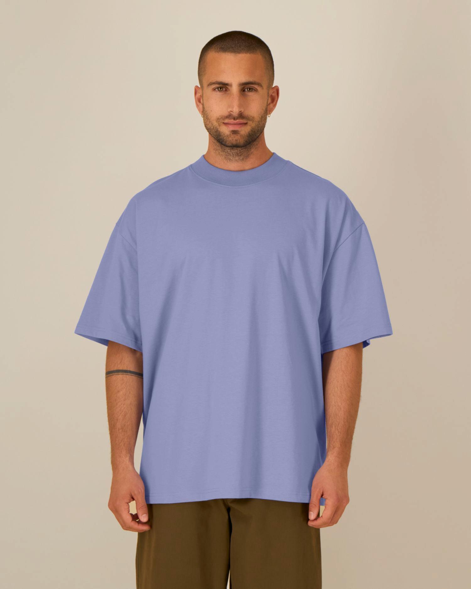 Le t-shirt unisexe Oversized à col montant