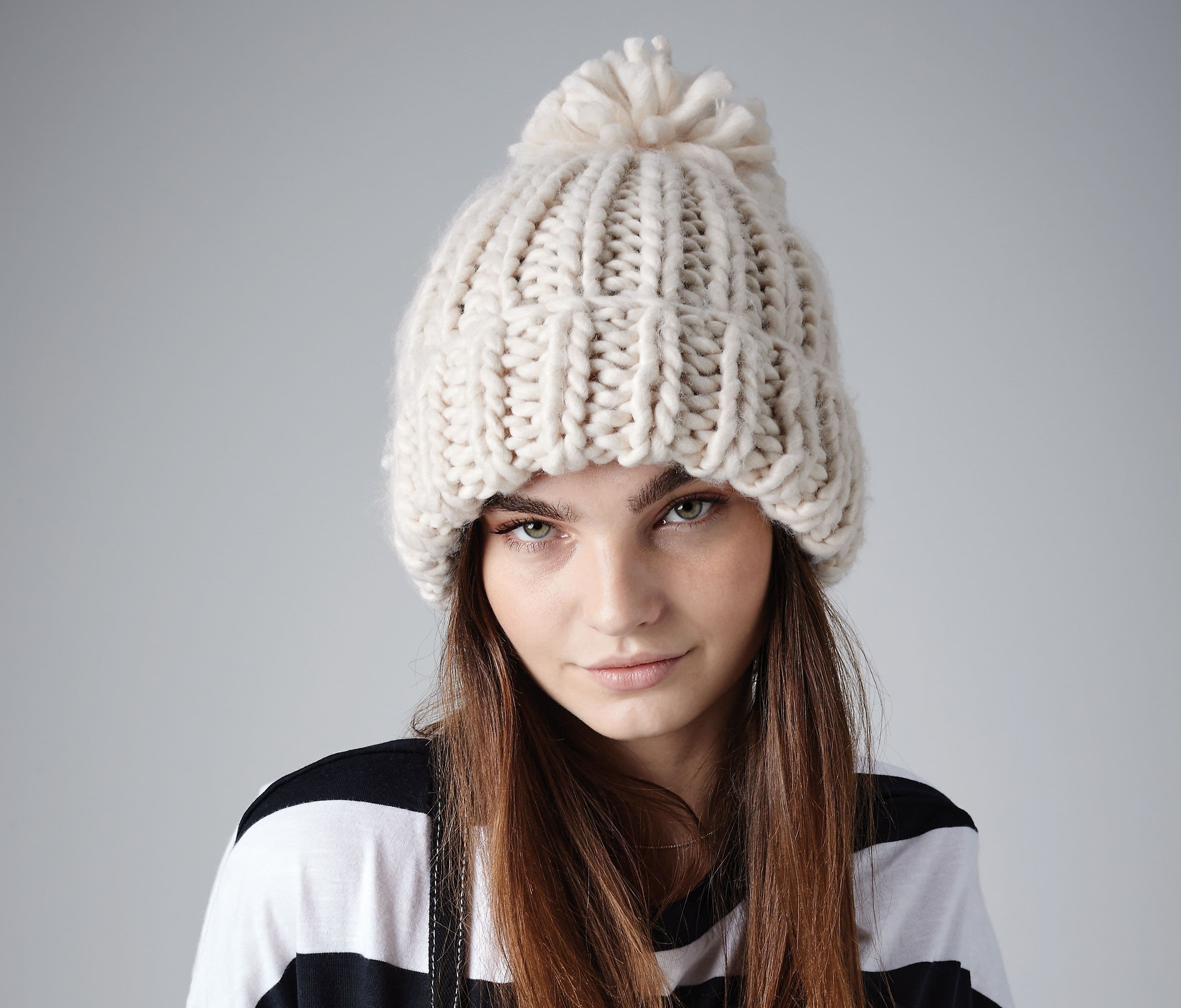 Grand bonnet tricoté main